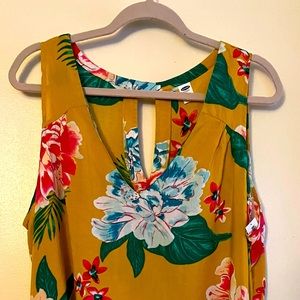 Tank top blouse, color mustard/gold background w/flowers